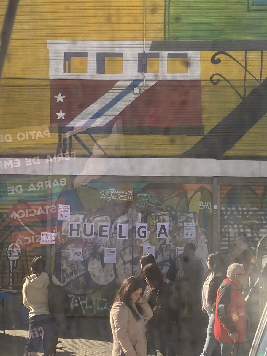 Alguien quiere que le recomendemos una buena banda de Valparaíso para escuchar rait nau?