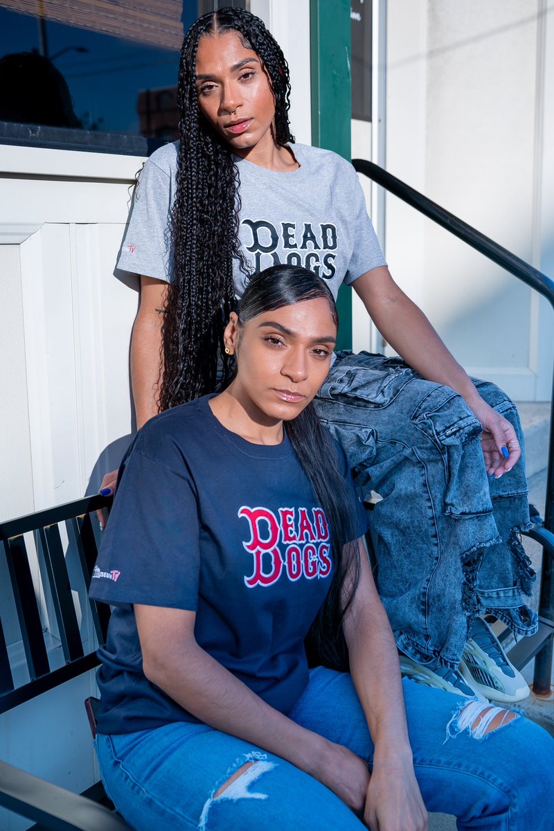TheMUSEUMTv's tweet photo. On #DeadDogs, The lovely #Fajnn twins for @themuseumtv! 🫶🏾
Tee: @themuseumtv
📸: @nicolerds
Embroidery: #ANEmbroideryBoston
Link for tee: https://t.co/tjwMgbqSsC
🌍🏛️ #TMTV #AnInchADay #Boston https://t.co/4GEQkgKXbO