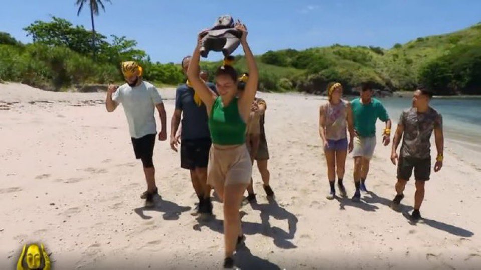 Pl91___'s tweet photo. Porte le plus haut encore #KohLanta https://t.co/ifvr64bmL4