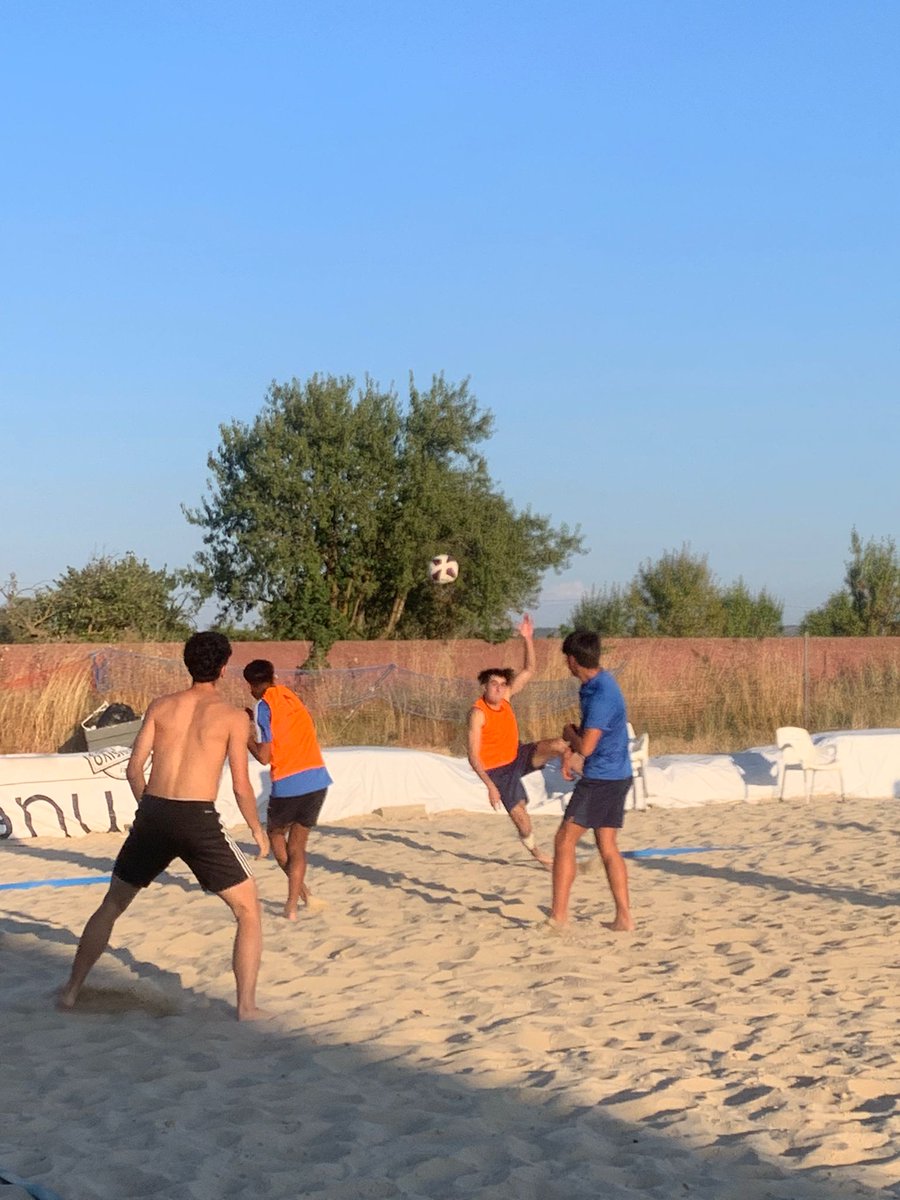 cdarces_oficial's tweet photo. Continúa nuestro #juvenilA con su pretemporada dándole protagonismo a la 💪 ....preparando una temporada que se antoja muy positiva 😀

#pretemporada #futbol #somosarces https://t.co/pLy1GOIJPf