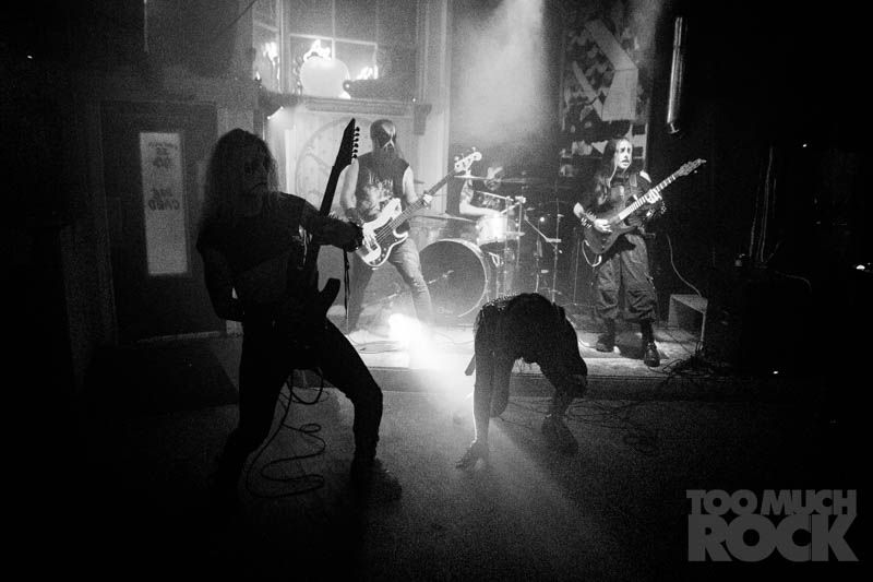 sidmuchrock's tweet image. #SpectralDecay #Aprilmist &amp;amp; #Nephilim made the case that we need to make black metal Wednesdays a thing. My photos, videos, &amp;amp; thoughts of the gig are on Too Much Rock at toomuchrock.com/shows/spectral….