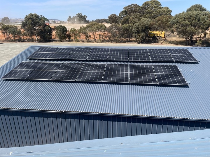 sparkysaclass's tweet image. 🌞☀️With Spring just around the corner its time to install solar to help reduce your energy costs. Add a battery for extra savings. Call us to discuss your options. 
ph. 0403011156☀️🌞