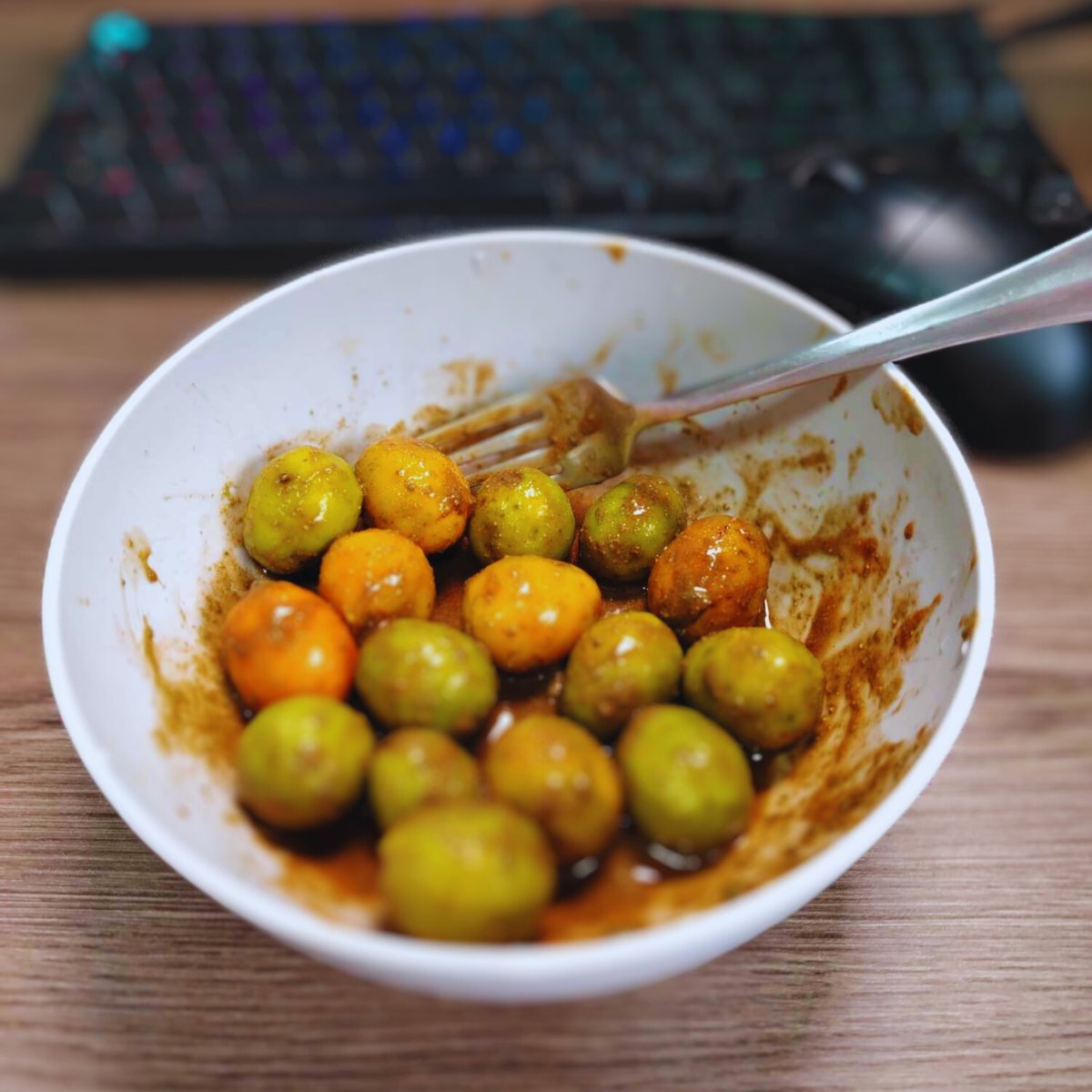 MrGamingTec's tweet photo. Hay Maria!!! #jocotes #elsalvador Te gustan los Jocotes????? https://t.co/8BWIyKANEe