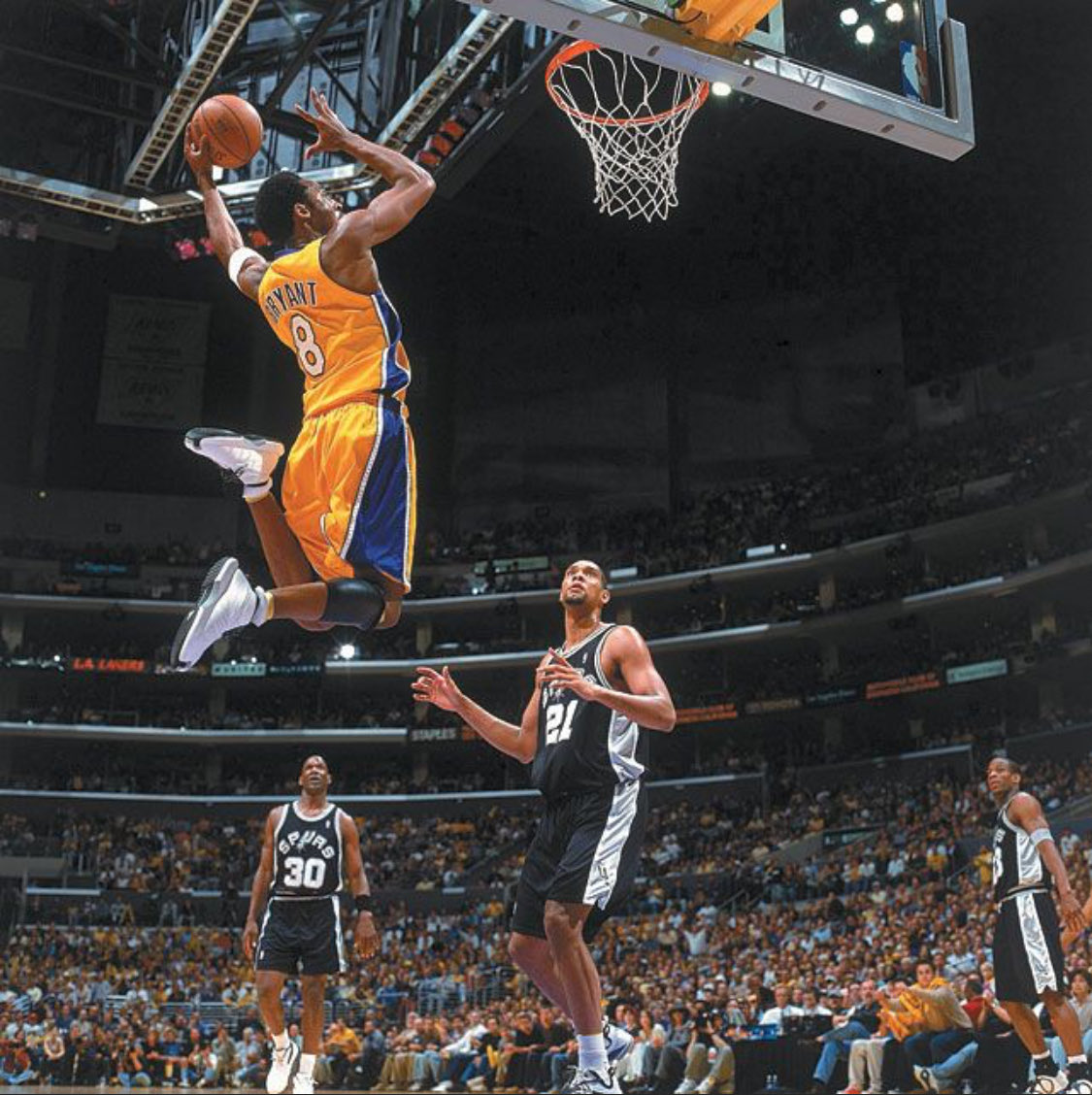 8_24Mamba4Ever's tweet image. THIS PHOTO OF AIR MAMBA IS SO COLD 🥶