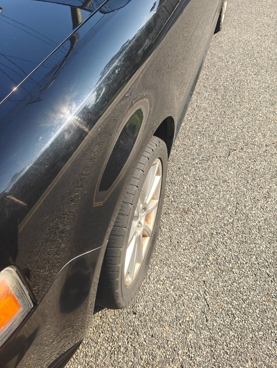 Unnamed Review Guy tweet media