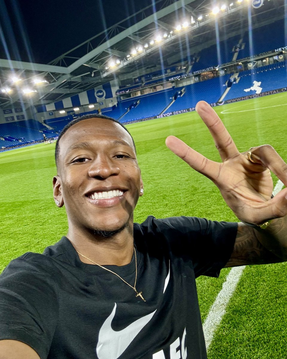 OfficialBHAFC's tweet image. 😁✌️