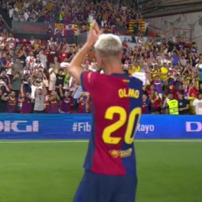 ManagingBarca's tweet photo. Dani Olmo thanking the Barcelona fans after full time 👏🔵🔴 https://t.co/WZVPHgBewn