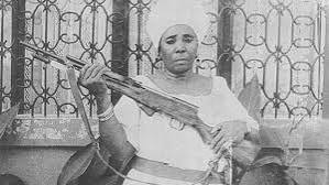 wilpfGuinee's tweet photo. Le 27 Août 1977, grâce aux braves femmes guinéennes, le commerce avait repris petit à petit sur l’ensemble du territoire national. La police et la milice furent supprimées. 

 Repos éternel à ces braves compatriotes !»

#femmesguineennes https://t.co/eF7oa0L2i5