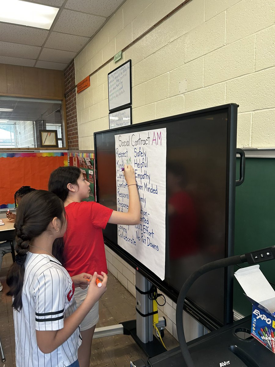 Mr. Myer (@mrmyerteaches) on Twitter photo Building a classroom community based on mutual respect and accountability! This is a great Social Contract! <a href="/JohnnycakeElem/">JohnnycakeElem</a> Building a classroom community based on mutual respect and accountability! This is a great Social Contract! <a href="/JohnnycakeElem/">JohnnycakeElem</a>