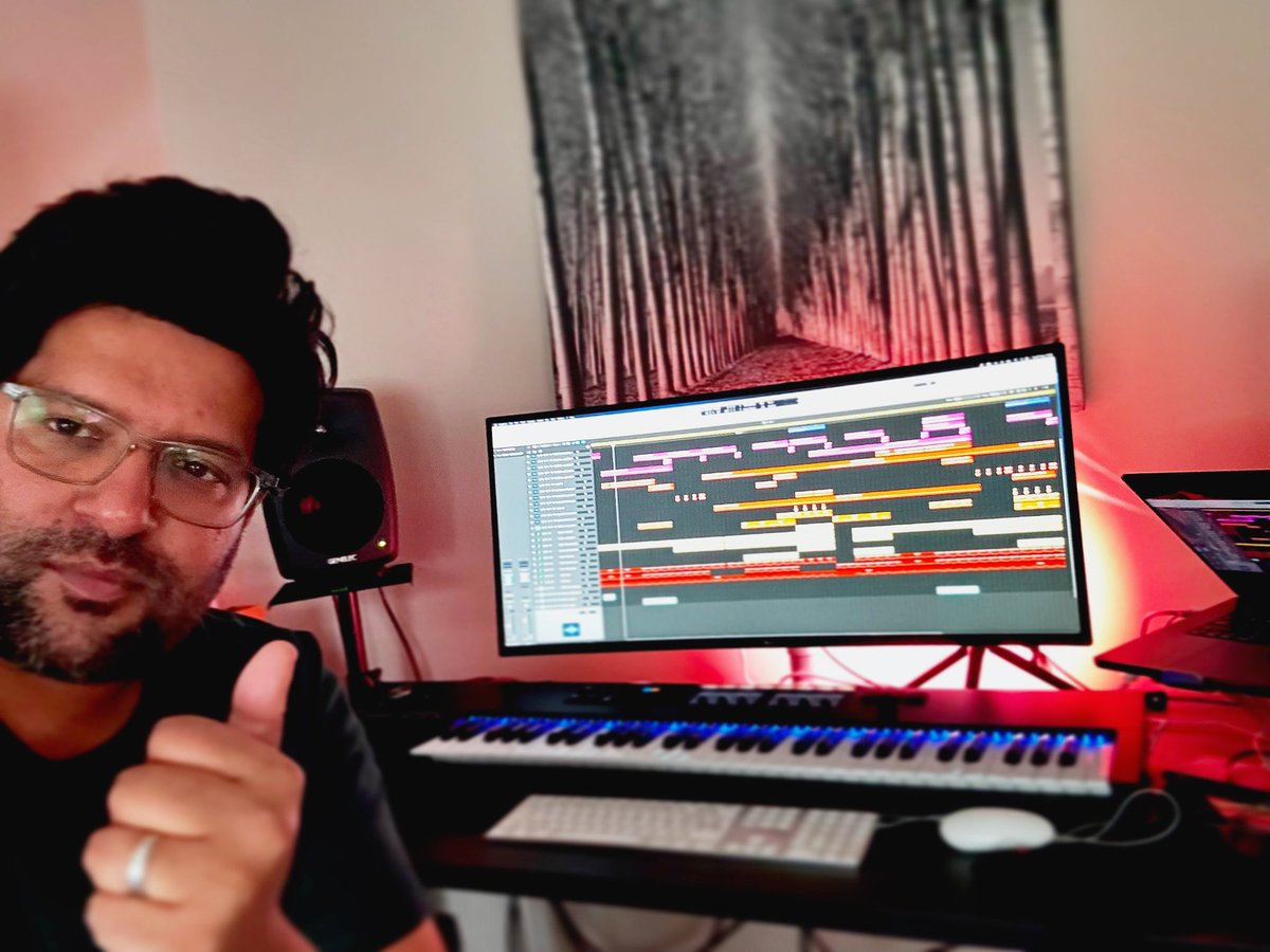sonnyjimusic's tweet photo. In recent years I’ve honed my production skills in the studio & I’ve enjoyed the process of creation in private. However now is the time to get it all out with my first collaboration landing in a few days time. #newsingle #sonnyji #collaboration #uk #punjab #india #somethingfresh https://t.co/615ND8AMc1