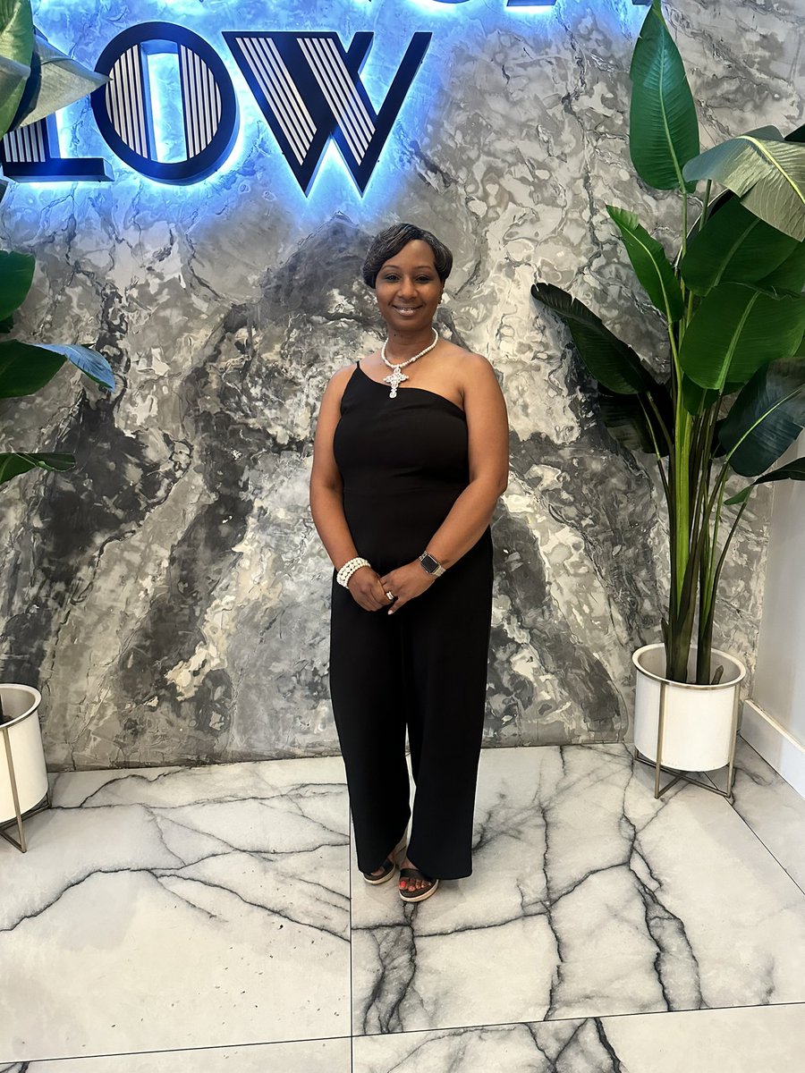 Angela McGee tweet media