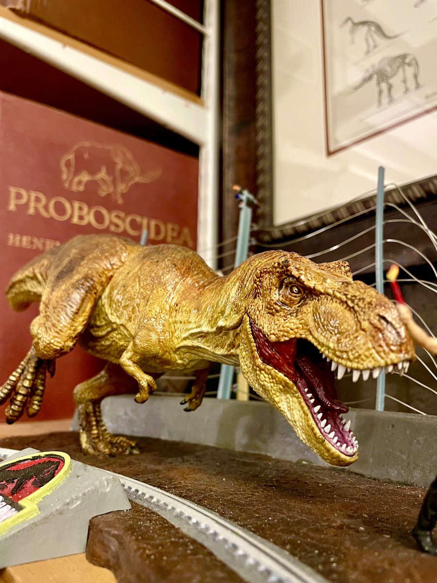 Texaspaleo's tweet image. Very few of my projects turn out as well as I plan them, but the paint job on at least the head of this T. rex from Jurassic Park doesn’t disappoint me. 

#modelinglife