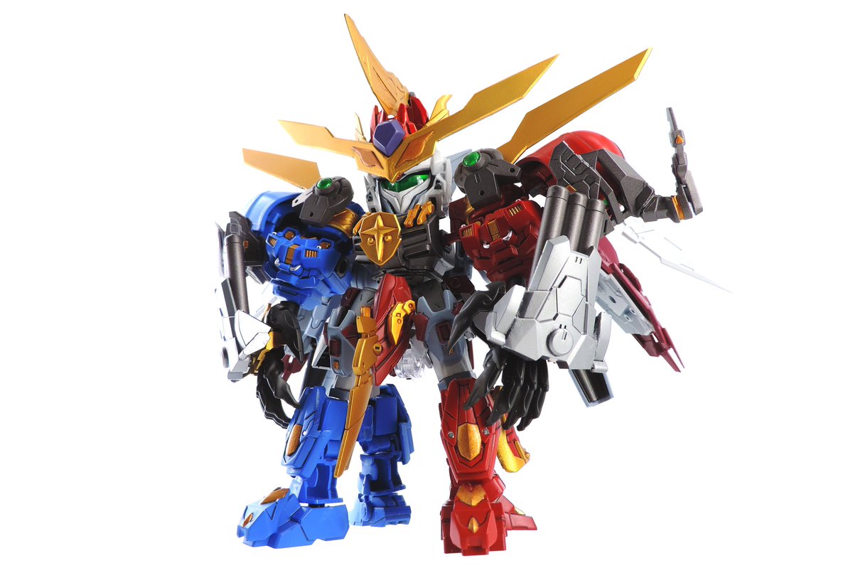 3体揃えることでフォートレスエンペラーになるSD置いときますね