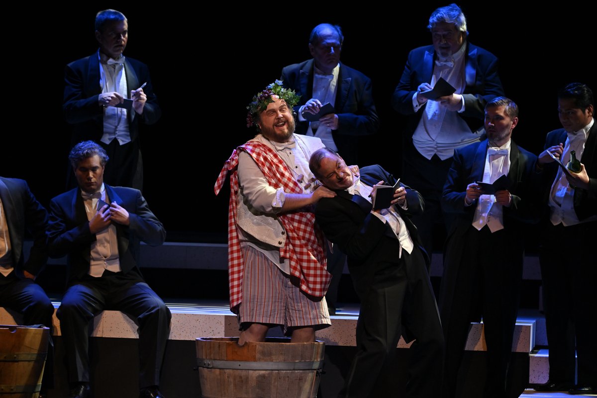 Manitoba Opera tweet media