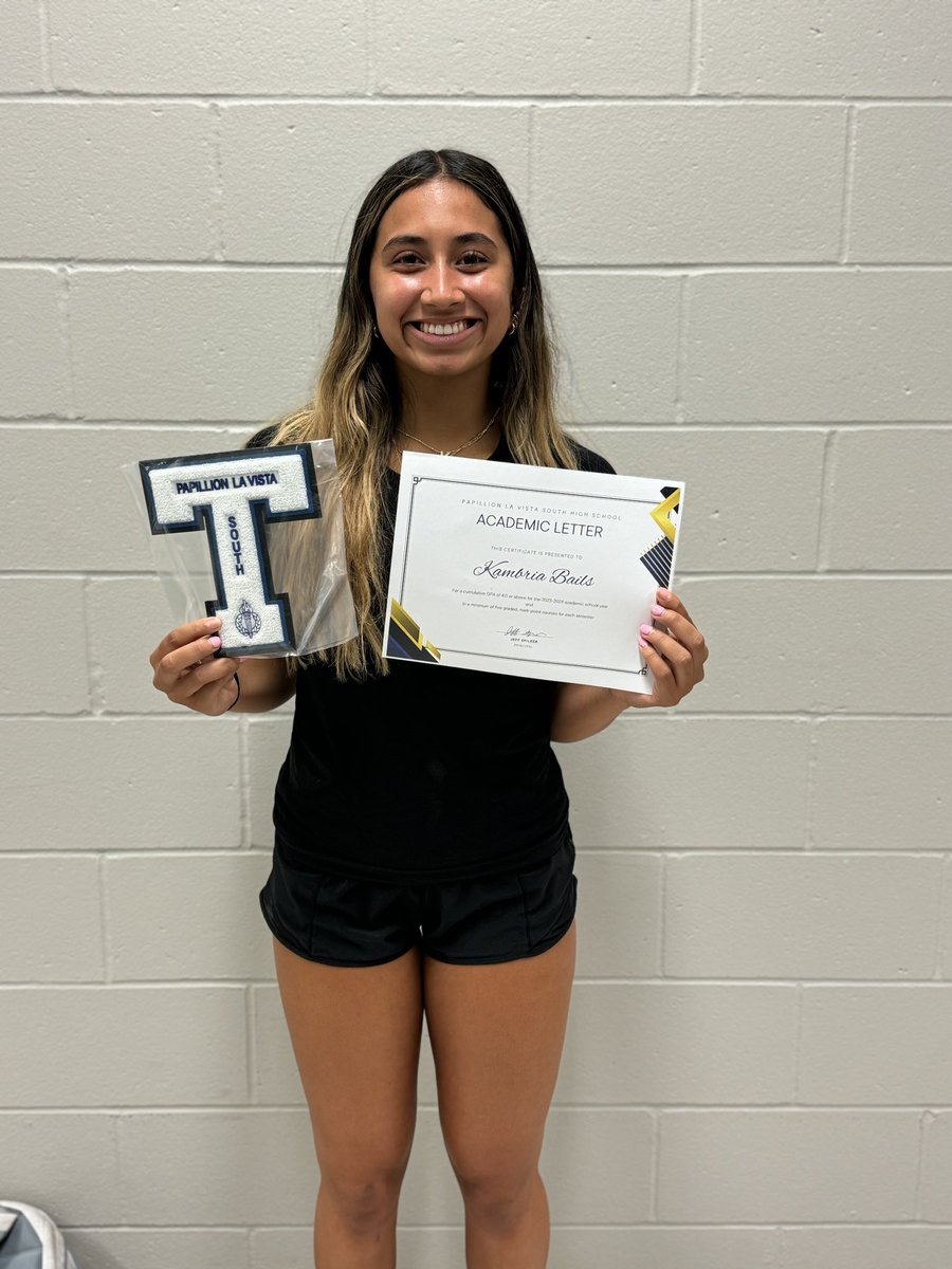 NBails's tweet photo. Congratulations to all the students who received an academic letter for maintaining a 4.0 GPA or higher! #studentathletefirst https://t.co/4zrFBm9w5s