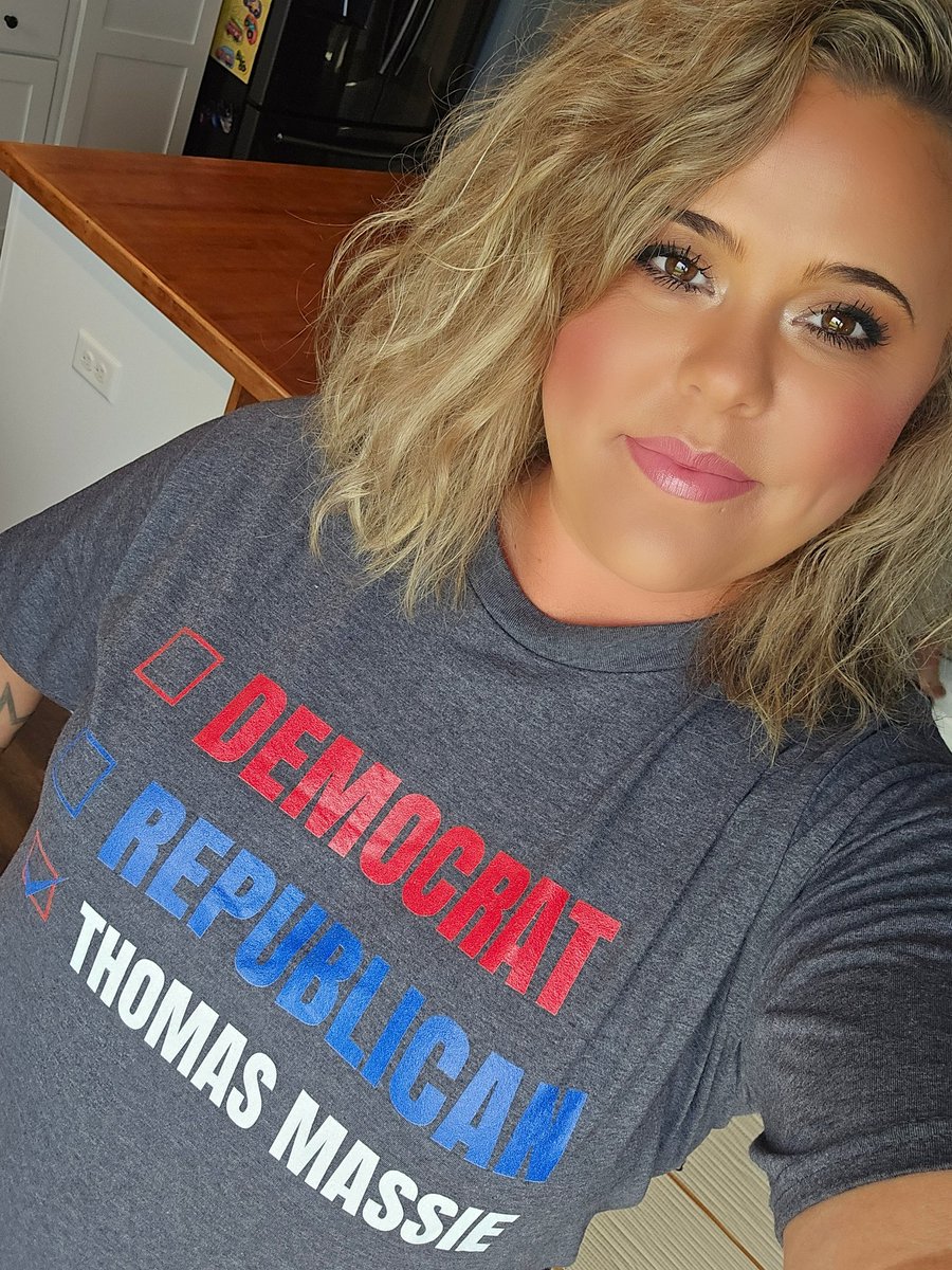 Candy_C88's tweet photo. My @RepThomasMassie shirt came! 
I adore that nerdy man! 👏😁
Keep fighting the good fight, Massie! https://t.co/UsQP50PqKk