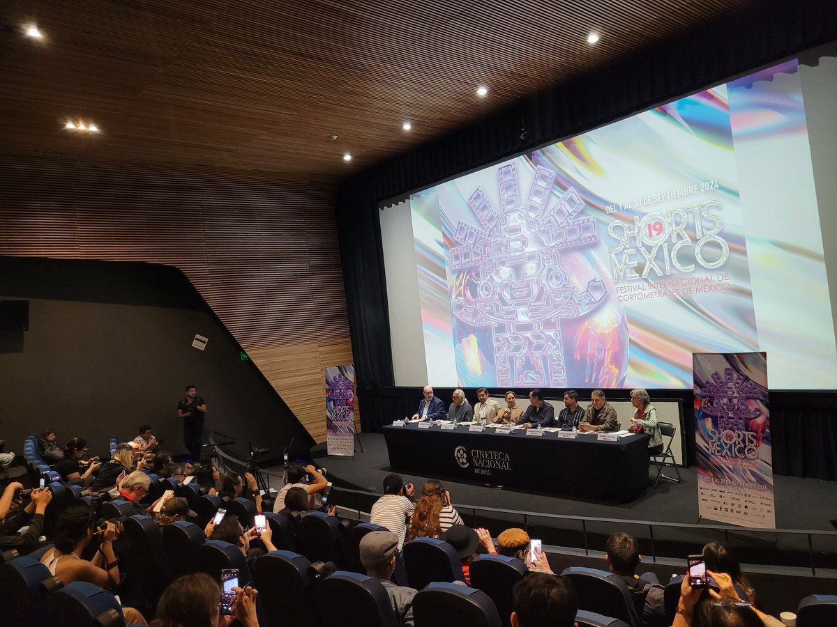 shortsmexico's tweet photo. Gracias a todos los que nos acompañaron en nuestra conferencia #shortsméxico19 https://t.co/mxeBs56aqX