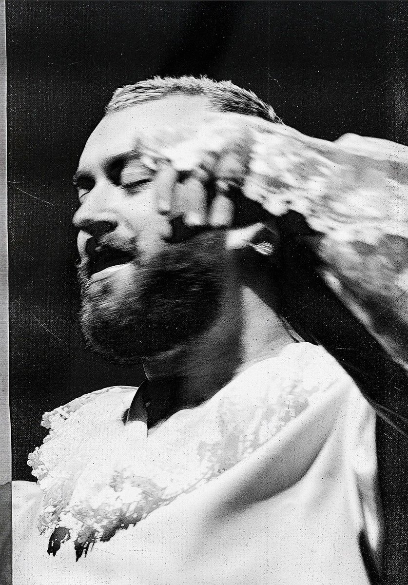 Sam Smith: a glória de ser queer, no palco do Kalorama: Sam Smith vem esta quinta-feira ao festival do Parque da Bela Vista, em Lisboa, para uma celebração musical que será uma ode a todas as identidades e expressões que rompem com a norma. Gloria, o seu… dlvr.it/TCSBlb