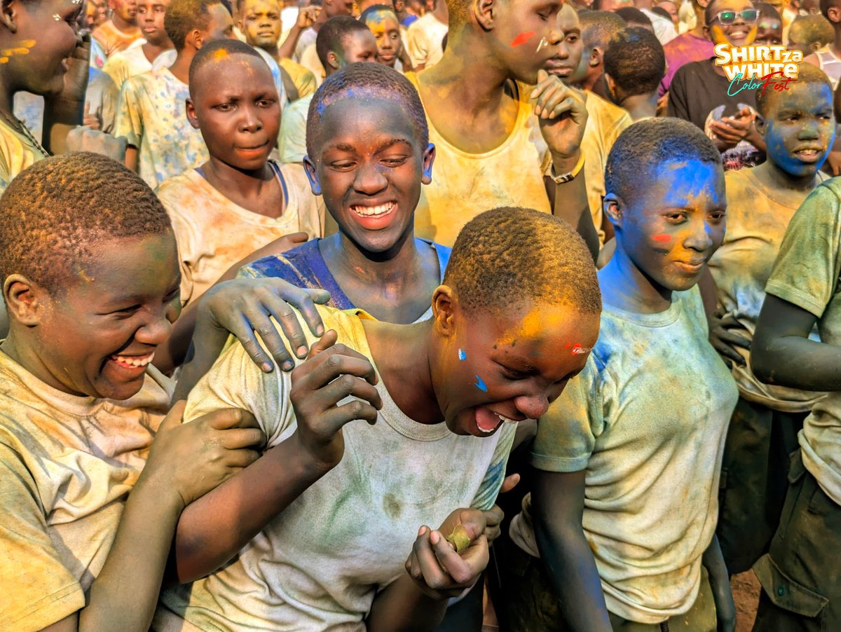 Bavis_Mc's tweet image. This is an event experience i started 4 years back in schools and it's now a big deal ...if you understand the activity give me a repost @pulseradioug @mtnug #colorfest #shirtzawhite