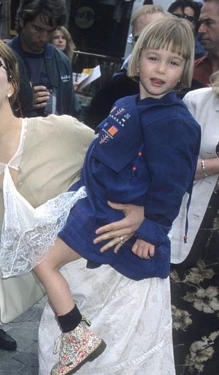 favboyjdb's tweet photo. baby hails💙 https://t.co/tSN3NdyrmI