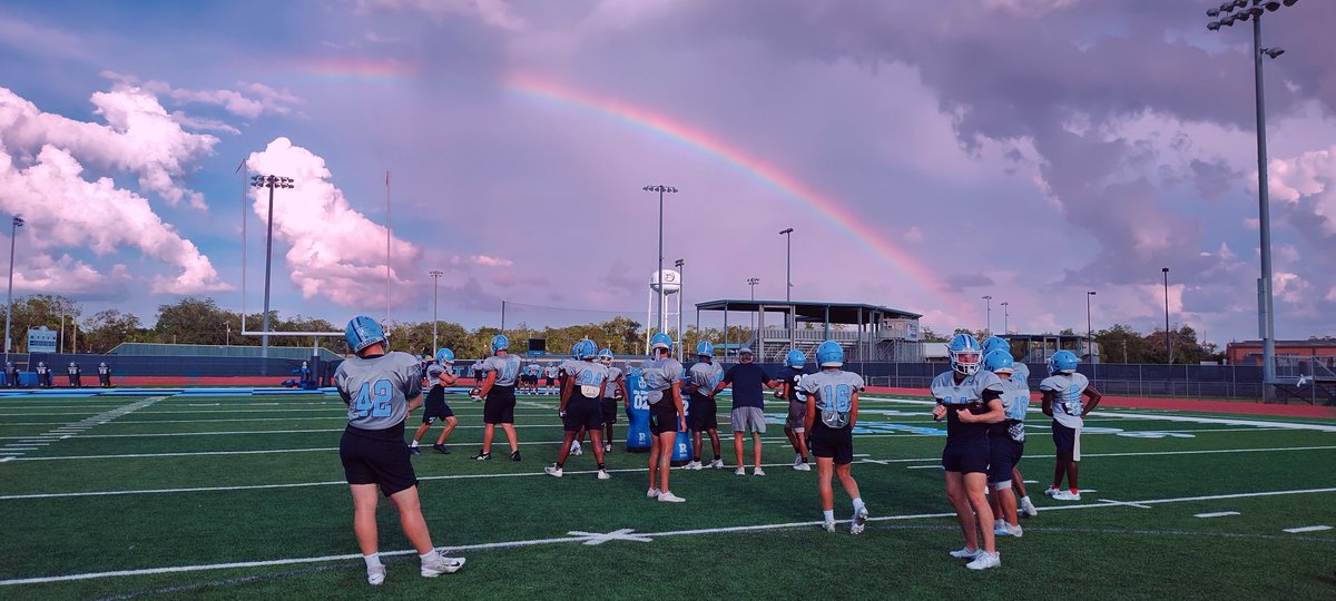 sweenybulldogs's tweet photo. Rainbow during practice https://t.co/sQPYJPxWA4