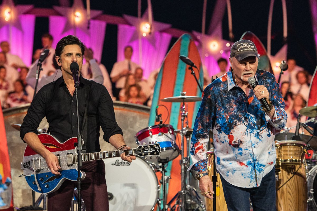 VinaRoblesAmp's tweet image. Surprise, Paso Robles! @JohnStamos will be joining @TheBeachBoys at Vina Robles Amphitheatre THIS Thursday ☀️ 

There are still some tickets available - grab yours now: ticketmaster.com/event/09006039…