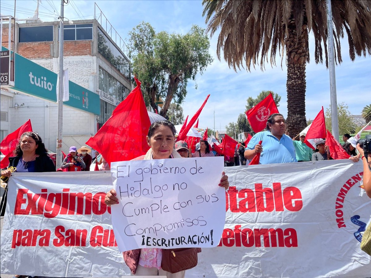 ¡En #Hidalgo, 2 años de gobierno morenista son dos años de abandono! 
¡No queremos más palabras ni demagogia, queremos acciones y soluciones concretas a las peticiones de obras y servicios, apoyo al campo, a la educación y a la salud! #HgoExigeSolucionesYa