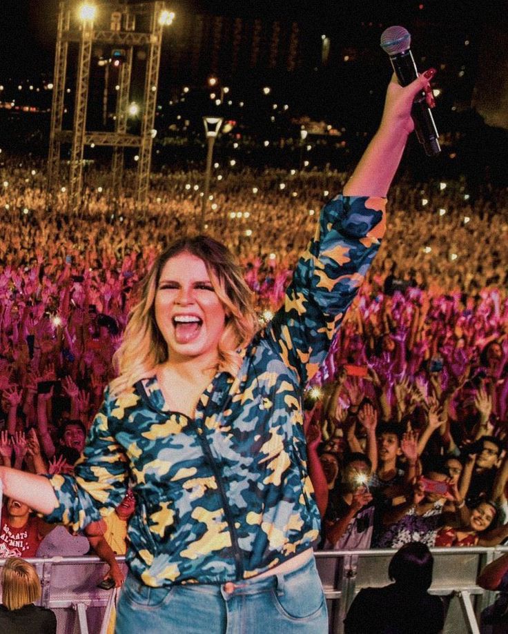 E todas as vezes que escuto a palavra amor, é você quem eu lembro Marília. ❤️