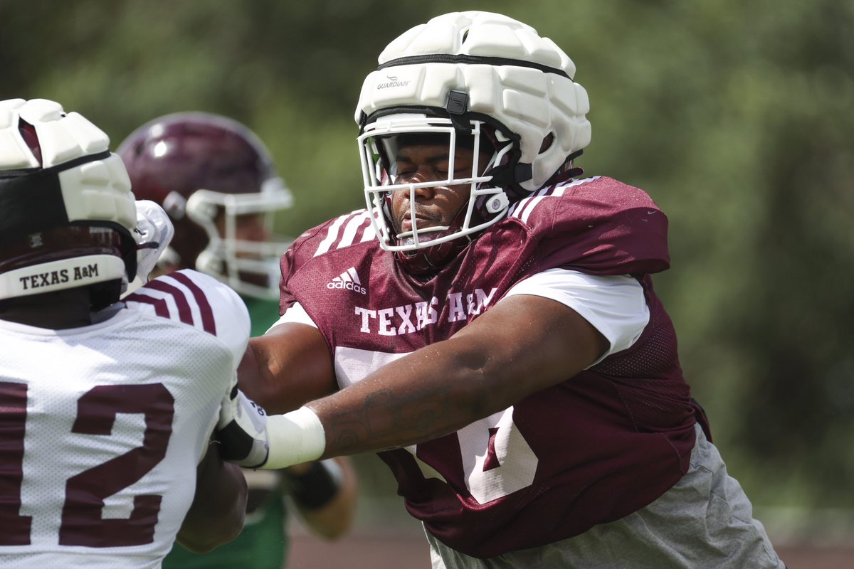AggieFootball's tweet photo. Brought the heat today.

#GigEm https://t.co/DcfTAYITw8