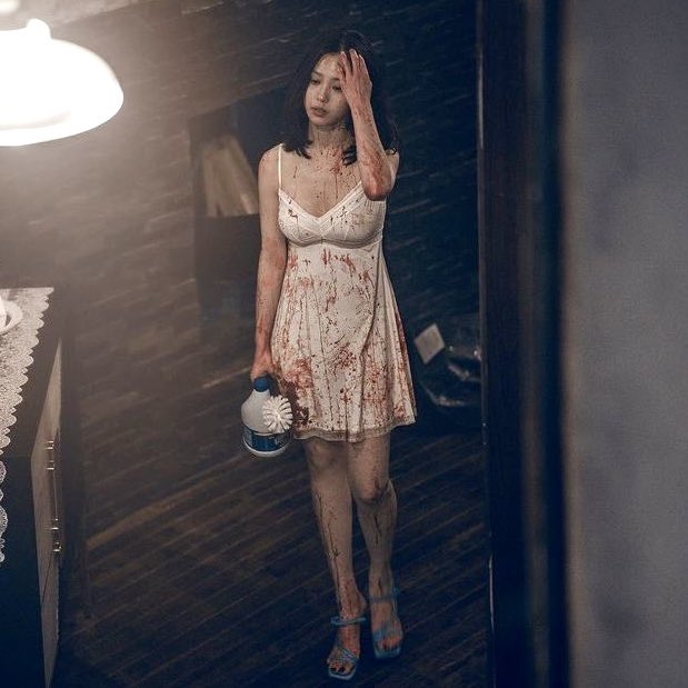 avmelias's tweet photo. THIS STILL CUT OF MINSI????? INSANE. https://t.co/0yVruKfMKd
