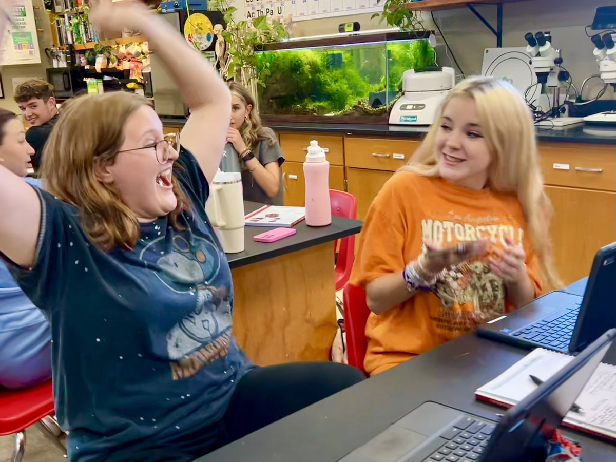 Intense focus… then celebration!! 3rd year #pltwclassroom students learn how to quickly use bioinformatics databases to determine a species from a few lines of genetic code. <a href="/wpzizzers/">West Plains School District</a> <a href="/PLTWorg/">Project Lead The Way</a>
