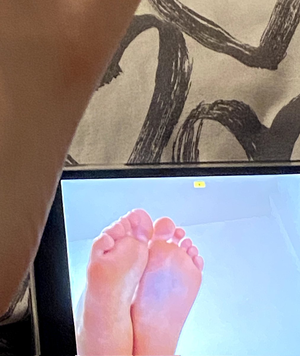TransFeet15389's tweet photo. Look who's here🤭

https://t.co/BwN1iRzO9v
https://t.co/4HAs6aY4u2 https://t.co/nSwkmFmbdR