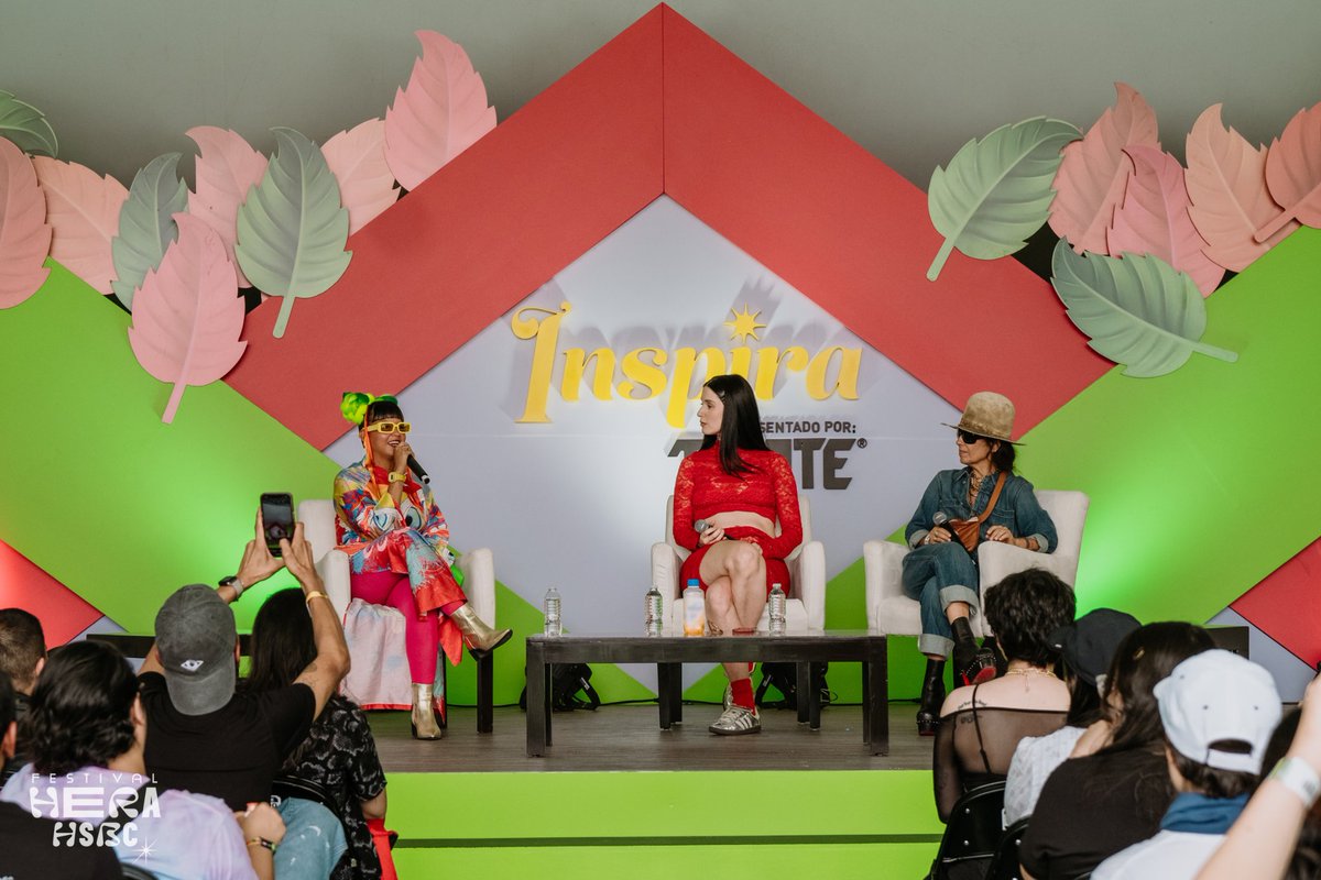 FestHeraHSBC's tweet photo. ✨ TECATE INSPIRA ✨
¿Visitaron nuestras conferencias en este espacio? ¡Esperamos que si! No paramos de aprender y crear conexiones con otras mujeres. 🎤
#HeraHSBC24 https://t.co/NK1tunM0q9