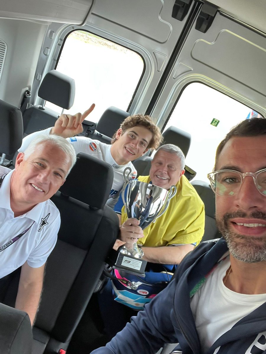 Llegó el día que tanto soñaste !! Todos los que hicimos algo para que esto sea realidad estamos orgullosos de vos ! Y como te digo siempre , todavía falta lo mejor !! <a href="/FranColapinto/">Franco Colapinto</a> gracias por hacernos tan feliz !! 🇦🇷