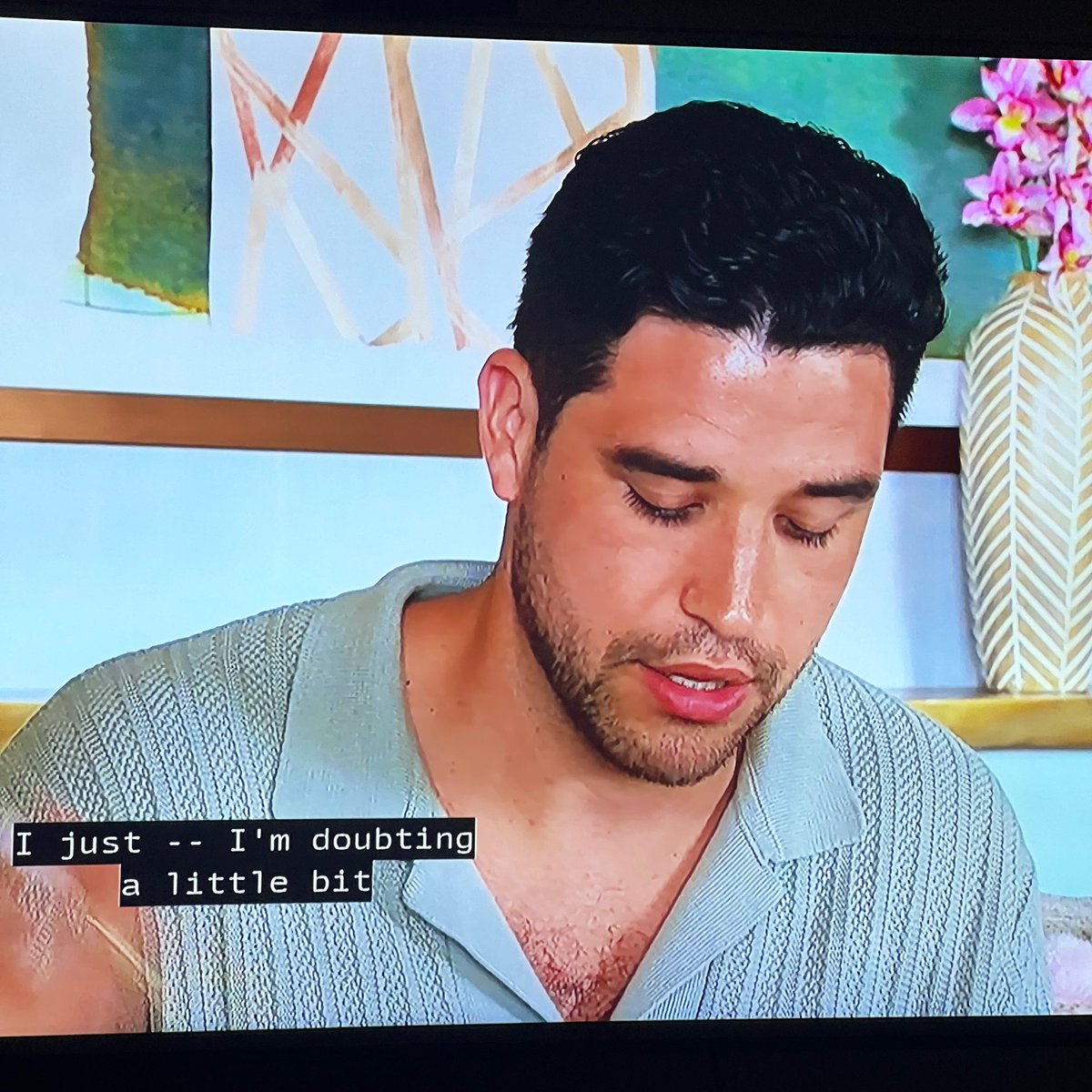 I can’t with the desperation, Devin sounding real whiny right now…

#TheBachelorette #bachelorette