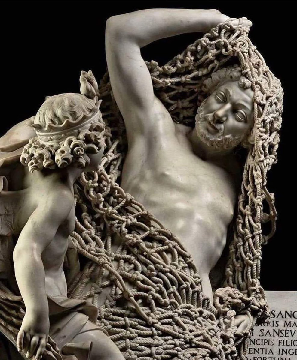 Arteymas_'s tweet photo. No hay cuerda en esta imagen. Esto está tallado en un solo bloque de mármol.

El artista dedicó 7 años de su vida a esculpir.

Se llama "La liberación del engaño", del escultor italiano Francesco Queirolo en 1759.

Posiblemente la mayor prueba de paciencia en la historia del arte - y ni un solo paso equivocado hecho en el mármol.