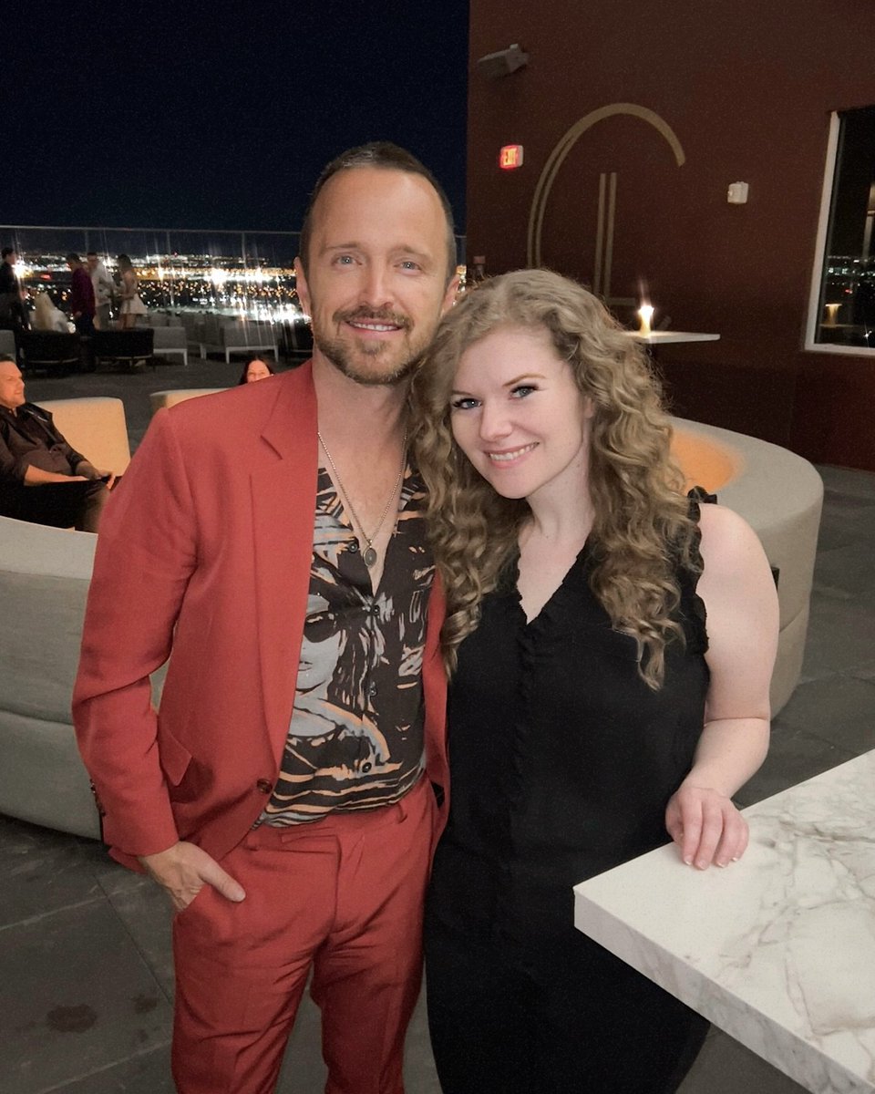 HerNamesJen's tweet image. the throwback that puts the others to shame. 😌 happy birthday nicest king @aaronpaul_8 ✨ #YeahScience