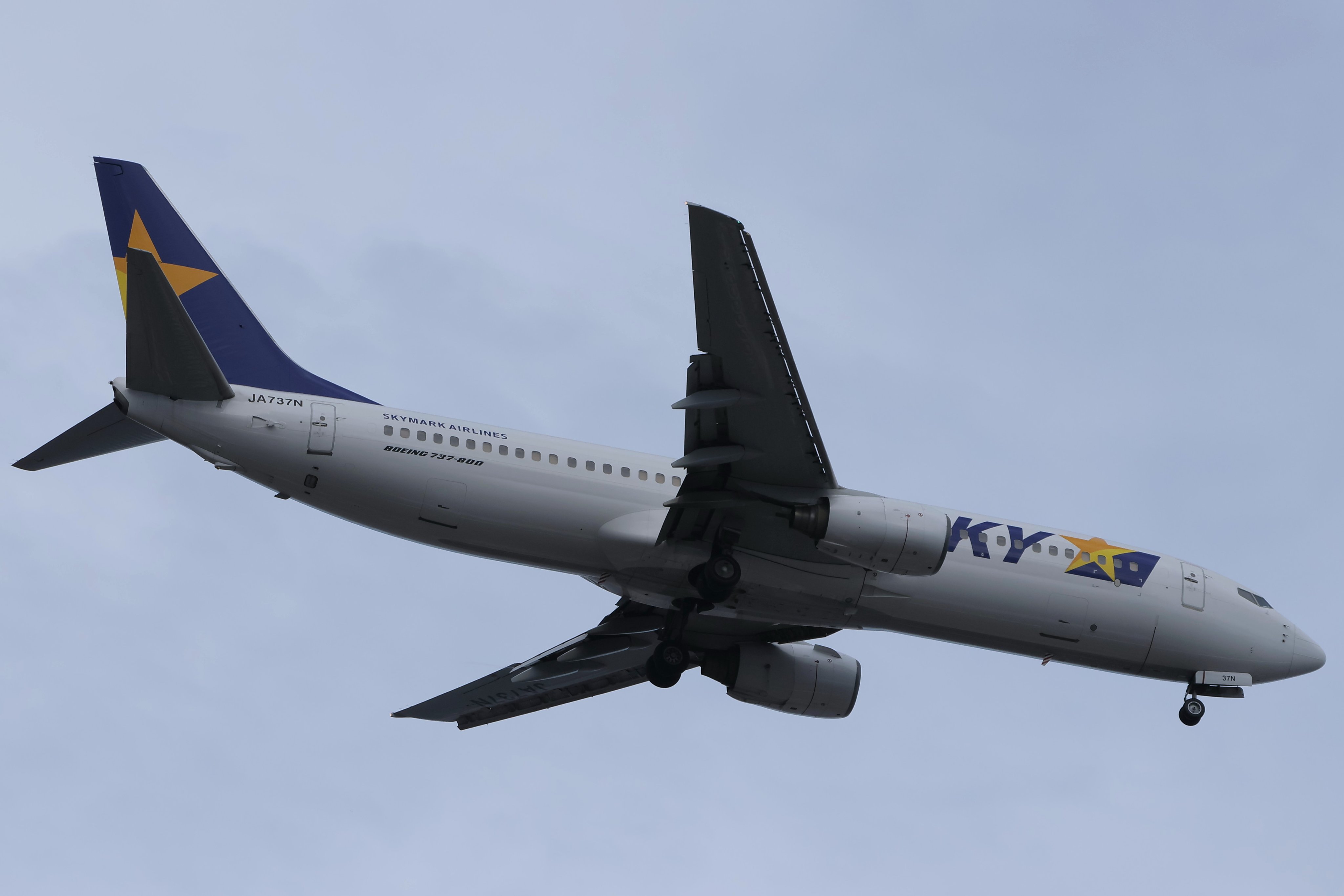 JA73AB Skymark Airlines Boeing 737-8AL(WL)