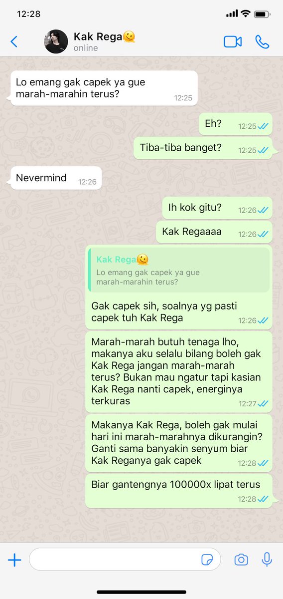 Staragie27's tweet photo. —Bujuk rayu—

"Kak, nanti jatuh cinta sama aku, ya?!"

"In your dream!"
_______________

Min Yoongi local AU https://t.co/9LnoK2rHLy