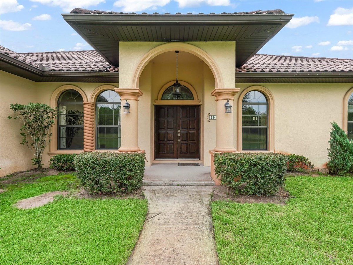 SummerAlvis's tweet photo. 991 Cr 722, Webster, FL, 33597
3 bed | 2 bath 2891 Sq. Ft.
Active | 1100000
https://t.co/K4KW3pS1yB
Welcome to Peaceful Pines Manor. At the end of a dead end road just outside of town is a remarkable property for your consideration. A private driveway leads to a gated entrance... https://t.co/GGwVRRowJJ