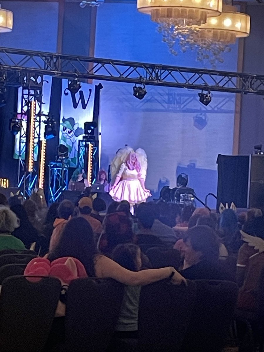 flutterblushie's tweet image. Words cannot begin to express how amazing my time was at @EverfreeNW. The best part was my friends, but day 0 until I boarded my plane, the magic of friendship felt incredibly real. The convention was so amazingly well done and far exceeded every expectation. Proud to be a brony!