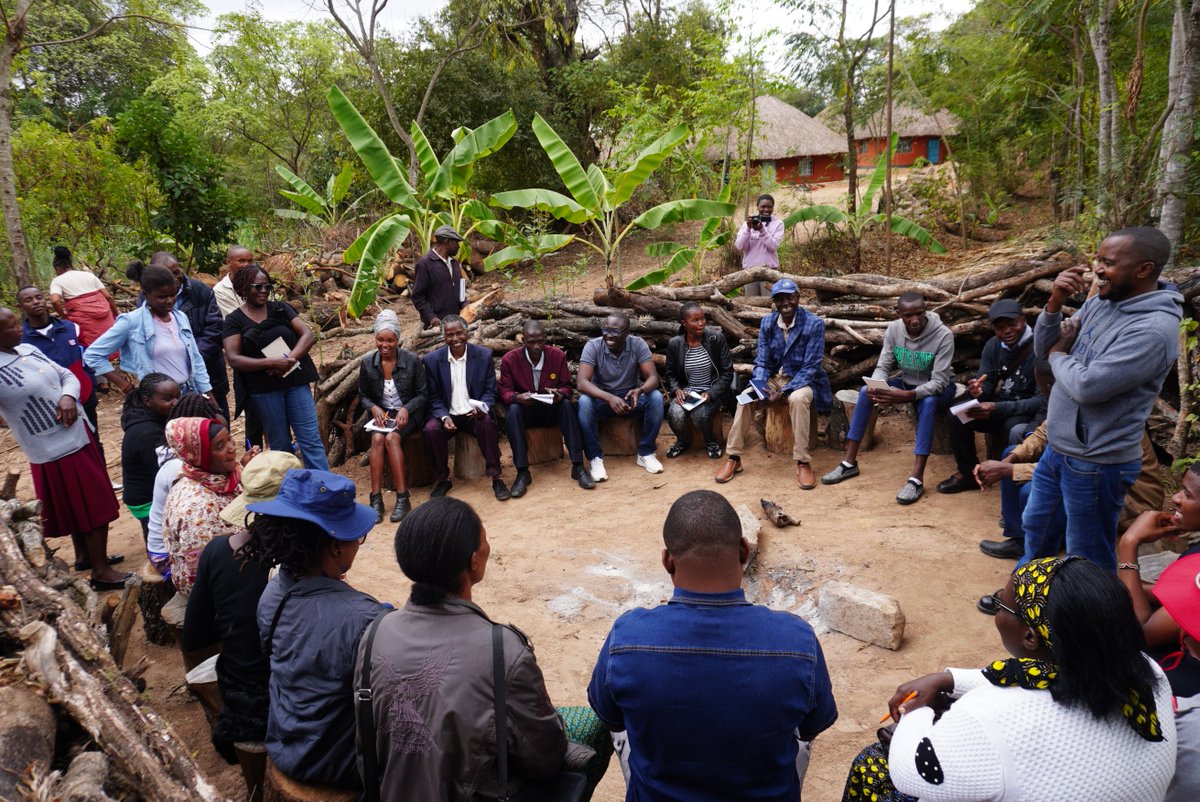 Farmers in diverse settings address similar challenges using different approaches. Knowledge exchange through #INALL field visit by the #Zimbabwe @AgroecologyInitiative team to <a href="/KenyanALLs/">Kenya Nalls</a> broadened perspectives on innovative agroecological innovations.  <a href="/Lisa_ElenaFuchs/">Lisa Fuchs</a>