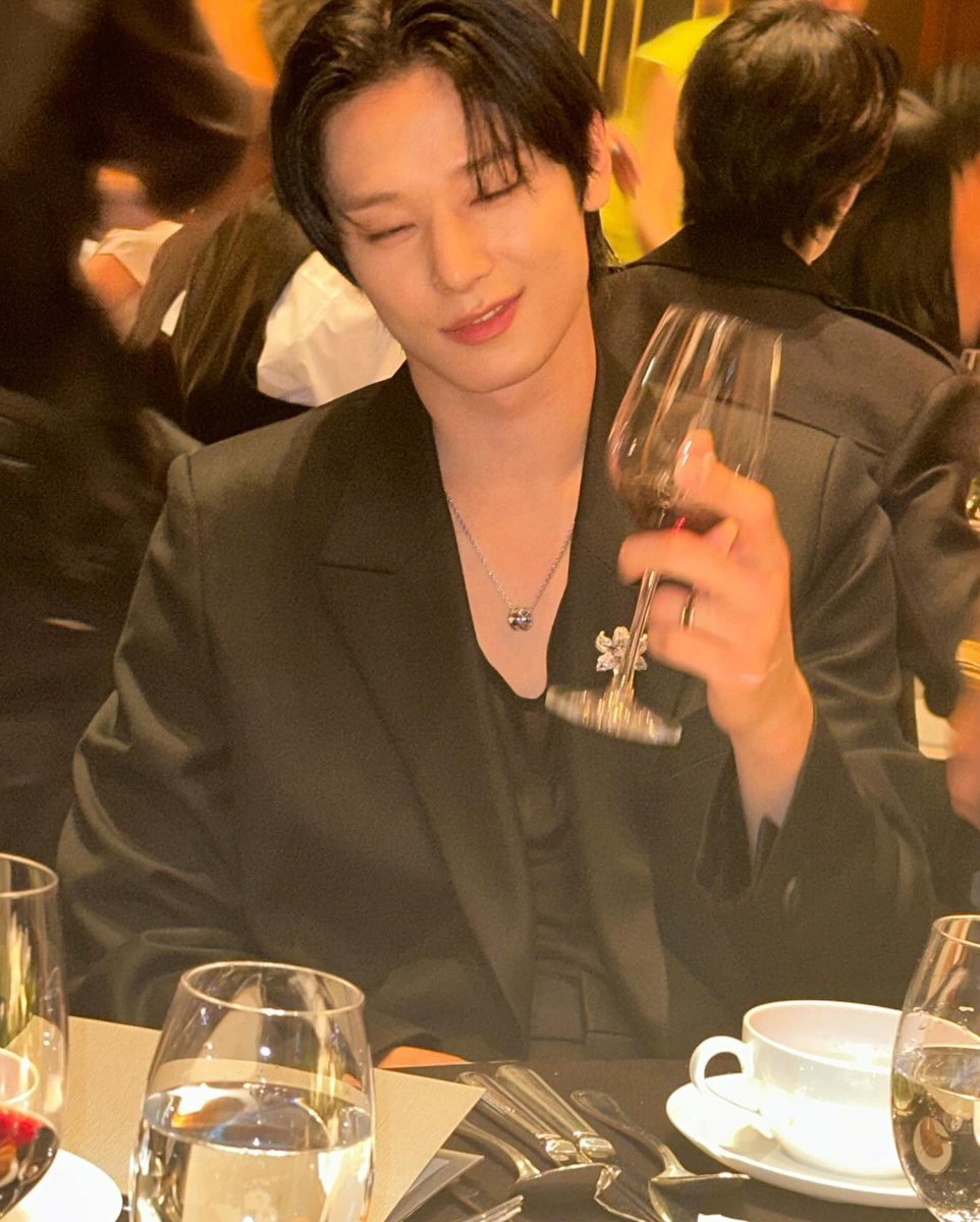 for juyeon tweet media
