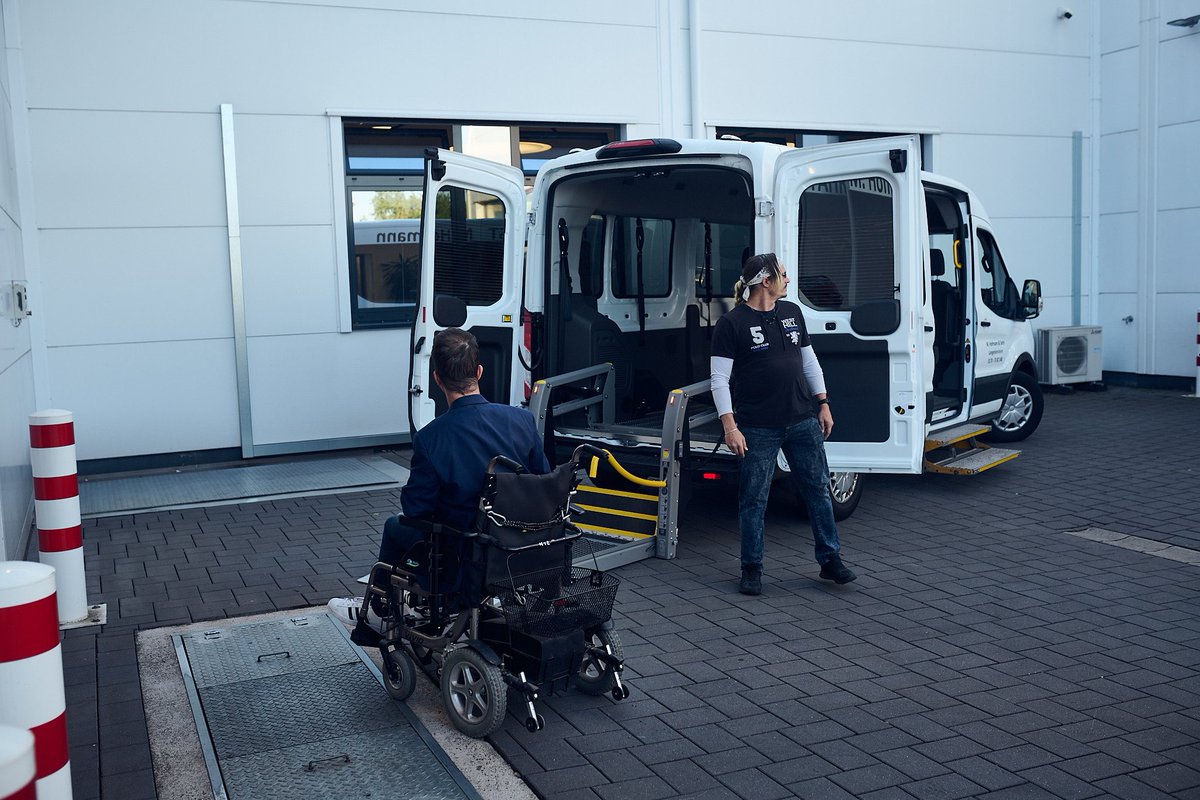 Jim Farley tweet media