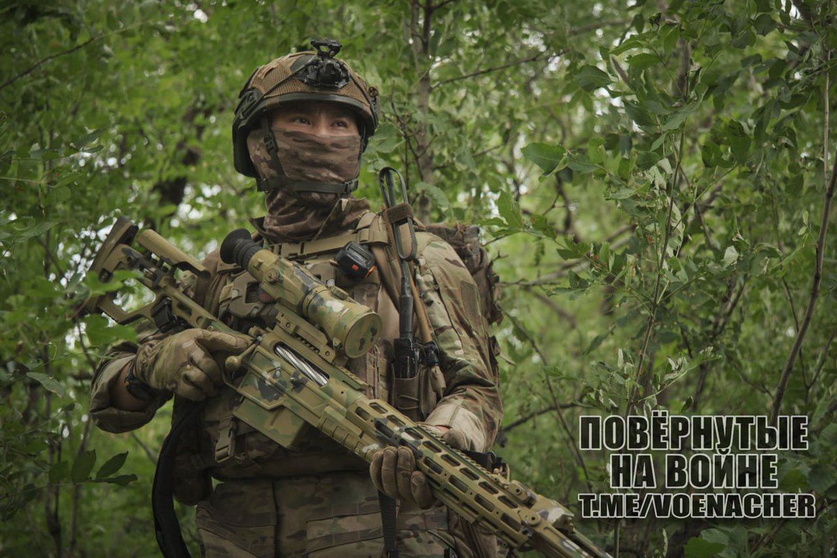 TheGreyPatriot_'s tweet photo. 🇷🇺 Sniper from 24th Separate Guards Specnaz Brigade at work today in SVO zone.
Rifle is Orsis T-5000.
#Russia #Russian #Russians #Today #SVO #Sniper #Orsis #T5000 #Military #Army #Specnaz #Tactical #Camouflage #Marksman https://t.co/33R4rT8Rjy