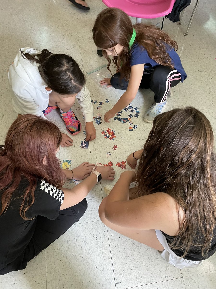 LES 5th Grade tweet media