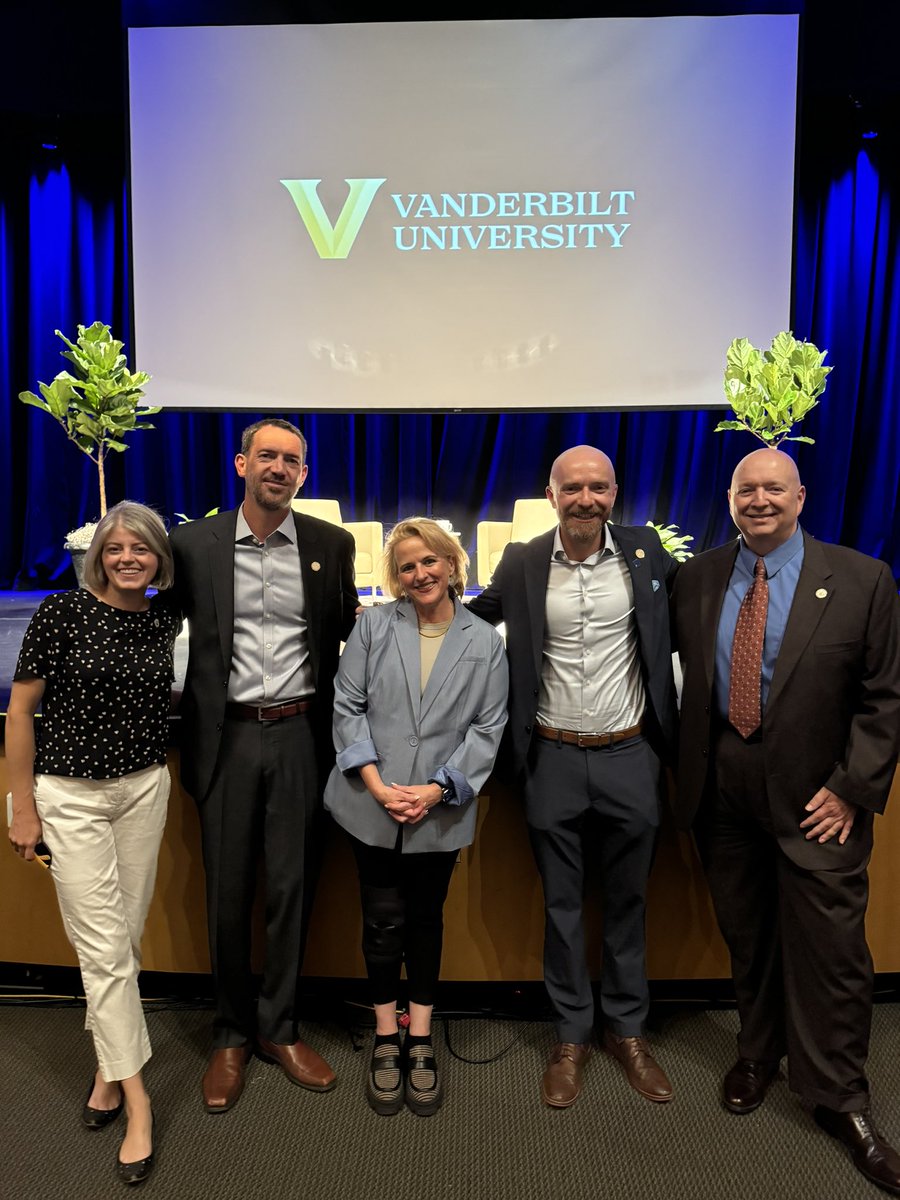 Great evening at Vandy with David Axelrod and Nicole Hemmer!