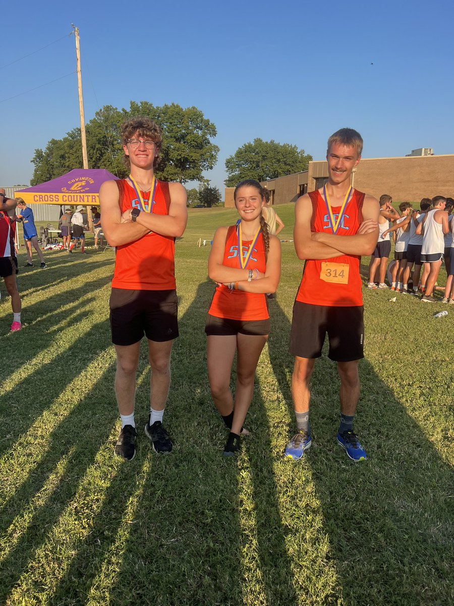 Congratulations to the 3 medalists from today’s XC meet in Covington: Mary Miller (13th), Jon Graves (8th), and Jonathan Lewis (5th)!