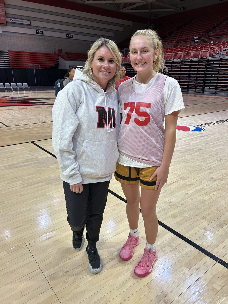 Braylin Brunkhorst (@b_brunkhorst) on Twitter photo Elite Camp <a href="/OfficialSEMOWBB/">SEMO Women’s Basketball</a> 🏀Appreciate <a href="/coachB_semowbb/">Briley Palmer</a>, staff, and team for putting on a fun & competitive camp! Thank you <a href="/earlaustinjr/">Earl Austin Jr.</a> with <a href="/PGHMissouri/">Prep Girls Hoops Missouri</a> for your coverage!
<a href="/CoachRubyD/">Ruben Diaz</a> <a href="/Shockhoops/">Shock Hoops</a> <a href="/Coach_Nik15/">Nik</a> <a href="/Coach_Masj/">Michael Scott</a> Elite Camp <a href="/OfficialSEMOWBB/">SEMO Women’s Basketball</a> 🏀Appreciate <a href="/coachB_semowbb/">Briley Palmer</a>, staff, and team for putting on a fun & competitive camp! Thank you <a href="/earlaustinjr/">Earl Austin Jr.</a> with <a href="/PGHMissouri/">Prep Girls Hoops Missouri</a> for your coverage!
<a href="/CoachRubyD/">Ruben Diaz</a> <a href="/Shockhoops/">Shock Hoops</a> <a href="/Coach_Nik15/">Nik</a> <a href="/Coach_Masj/">Michael Scott</a>
