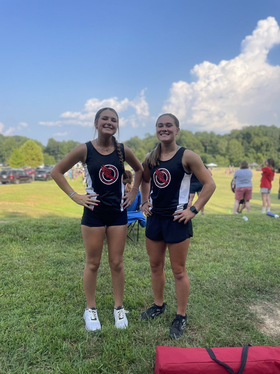 MannKatie2027's tweet photo. First XC meet of the season!! I placed 6th of about 50 runners! Time was 23:59(3 miles), which is about a min faster than last year at this time! https://t.co/oFknv06iAK